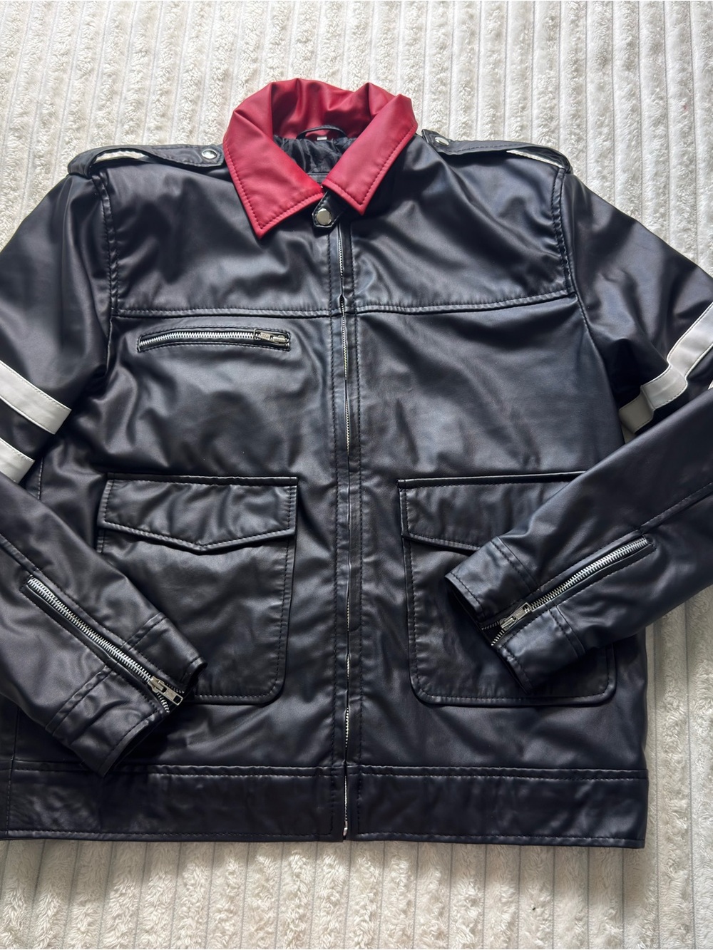Movie Star Jackets Men's Black Jacket Red Point Collar White Stripe Full Zip L